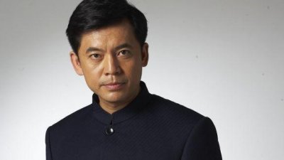 ​“瞒”不住了,何政军的妻子竟然是她,难怪一直零绯闻,她是谁?