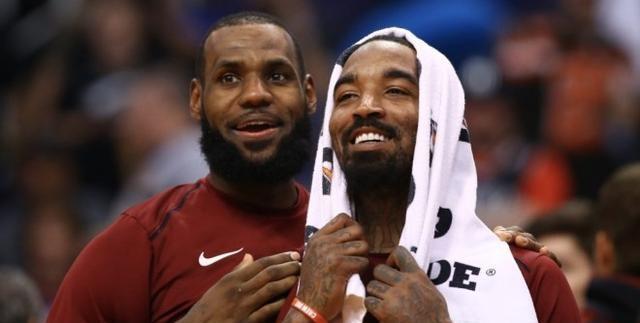 湖人队乱花渐欲迷人眼,小托马斯再回紫军,哈克里斯也是备胎?