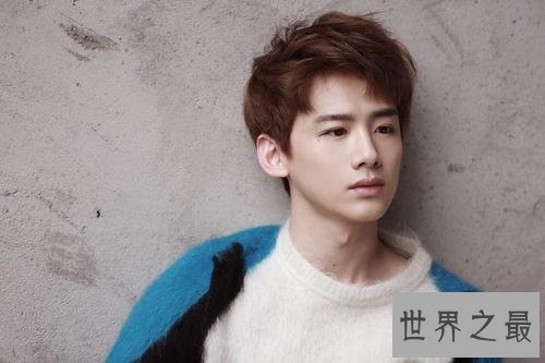 全国公认十大校草排行,白敬亭现如今第一!