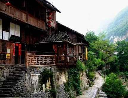 世界上有两个桃花源,一个在我们心中,一个在酉阳,快来旅游吧