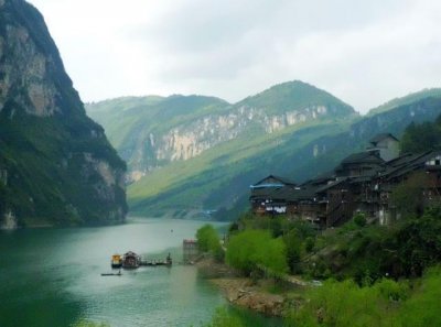 ​世界上有两个桃花源，一个在我们心中，一个在酉阳，快来旅游吧