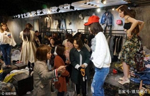 “穿版”模特月入过万?幕后辛酸又有谁懂