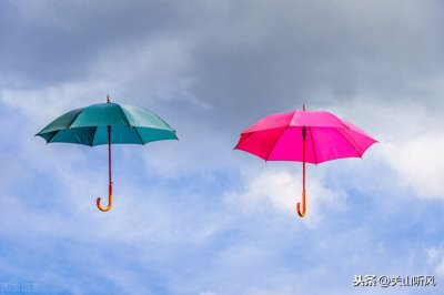 ​在农村，老人常说“喜不送伞、丧不后补”，婚丧嫁娶真有讲究吗？