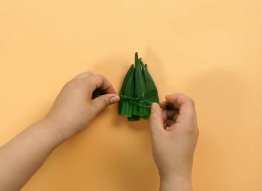 秋葵开水烫多久可以吃,秋葵焯水要多长时间能熟图3