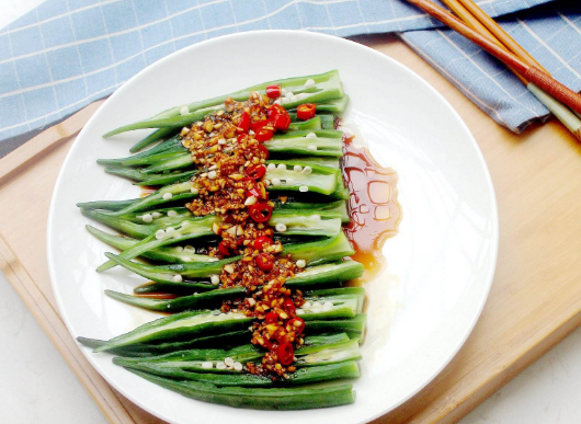 秋葵开水烫多久可以吃,秋葵焯水要多长时间能熟图6