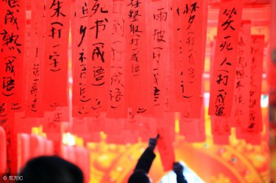 ​元宵节将至，赶紧补充一下灯谜知识，一不小心就能俘获一名小姐姐