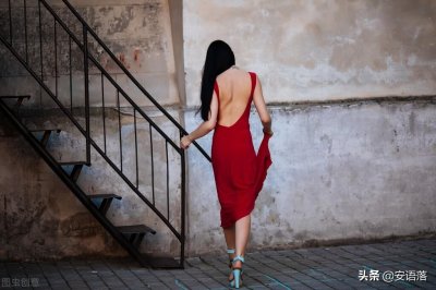 ​9个可以使背部变薄的动作，收藏一下吧