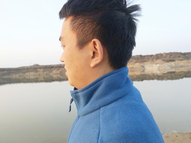 怎么鉴别狼爪冲锋衣真假（买过千的冲锋衣值吗）(15)