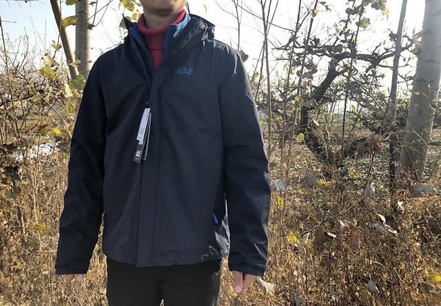 怎么鉴别狼爪冲锋衣真假（买过千的冲锋衣值吗）(21)