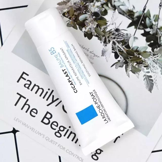 化妆品保湿成分(成分大揭秘你的化妆品真的保湿吗)(24)