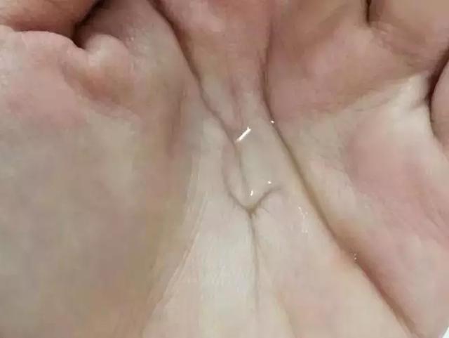 化妆品保湿成分(成分大揭秘你的化妆品真的保湿吗)(10)