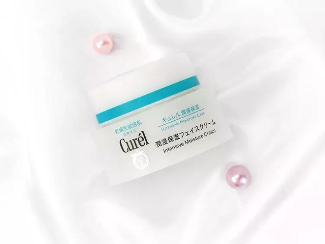 化妆品保湿成分(成分大揭秘你的化妆品真的保湿吗)(14)