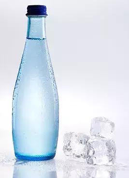 化妆品保湿成分(成分大揭秘你的化妆品真的保湿吗)(2)