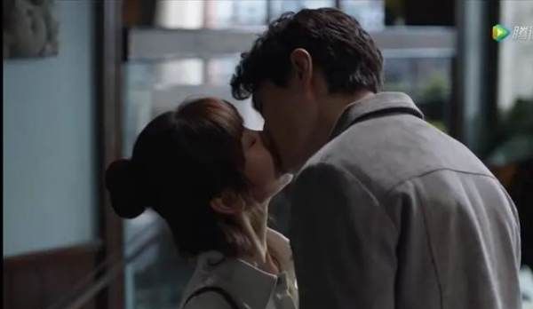 蝴蝶过山门 轻舟过重山什么意思,蝴蝶过山门轻舟过重山下一句图8