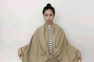 薄围巾的系法图解(保暖还好看的7种系围巾系法一定要学)(14)