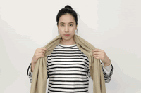 薄围巾的系法图解(保暖还好看的7种系围巾系法一定要学)(33)