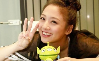 ​歌手出道的她过足了演员瘾，如今又回归歌手身份！