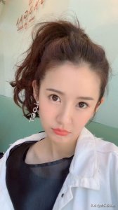 ​40岁张子萱有多少女，陈赫果然会宠老婆