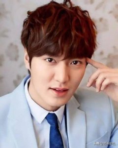 ​李敏镐新恋情曝光？3任女友，一个不如一个