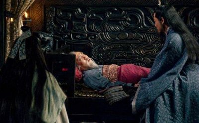 ​刘备白帝城托孤,其实都是跟别人学的