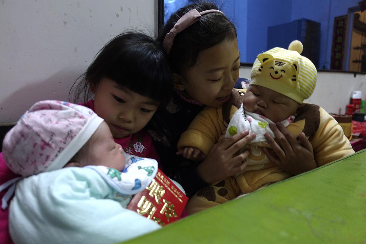 二胎最准的清宫表几个最准怀男孩征兆