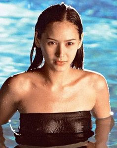 ​华裔女神龙玥心：三部献身佳作，背后藏着惊人秘密！