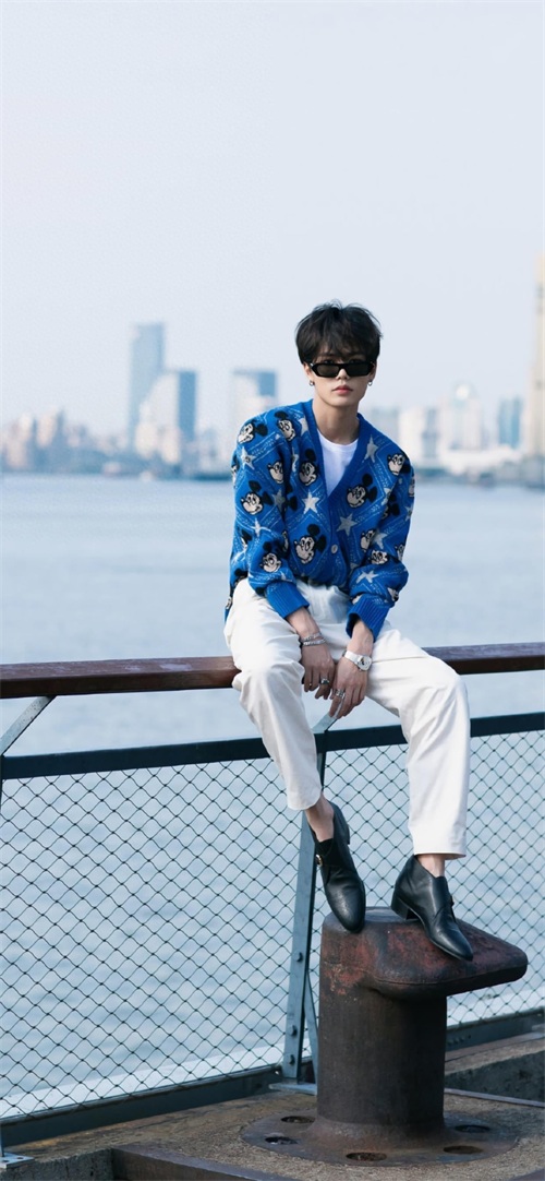 林彦俊内地明星写真手机壁纸