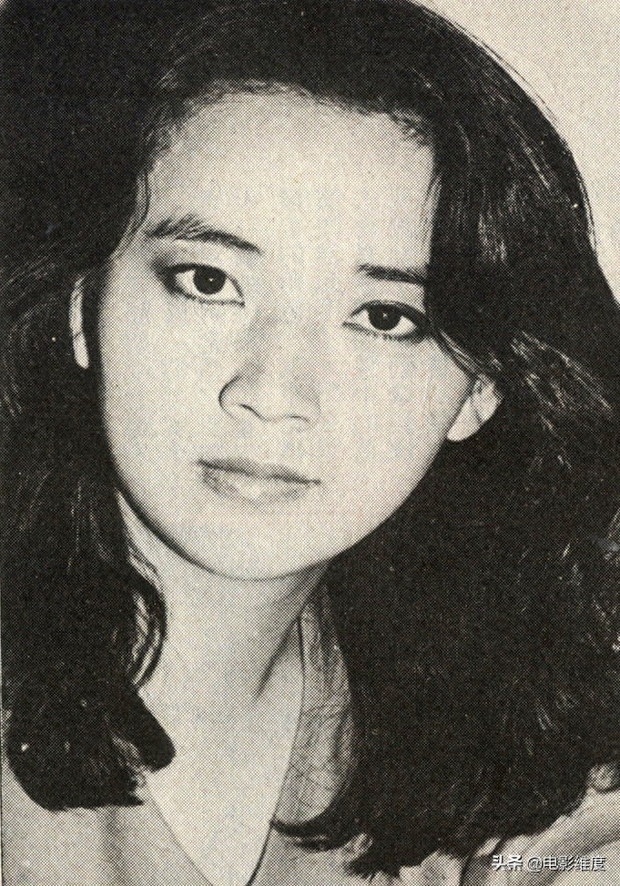 胡慧中年轻时有多漂亮？一组老照片告诉你，明艳动人，雍容大方