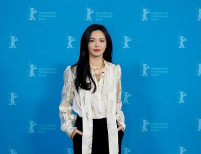 ​被爆婚内出轨四次，高喊“恶之花”的姚晨，在德国打了场翻身仗？