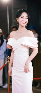 ​蓝盈莹 演技精湛，风格多样，狼性十足，演艺之路未来可期。