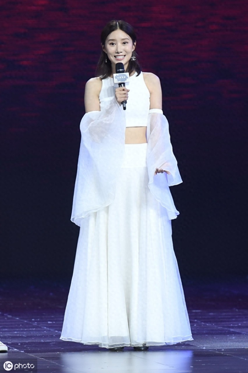 她是《余罪》中最美的，因出演反派不讨喜，今26岁真的很漂亮