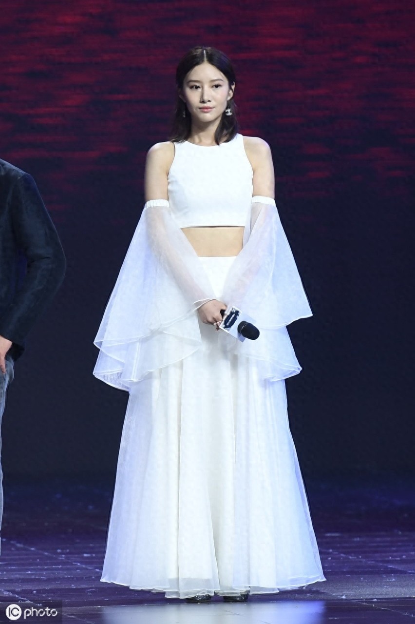 她是《余罪》中最美的，因出演反派不讨喜，今26岁真的很漂亮