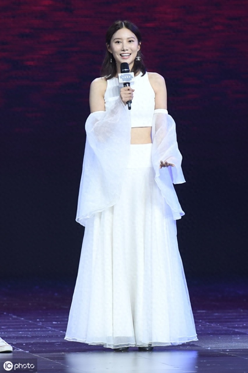 她是《余罪》中最美的，因出演反派不讨喜，今26岁真的很漂亮