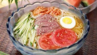 ​教你在家做冷面，学会这简单的几个步骤，冷面劲道味又足