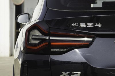 ​宝马X3：从加价2万到连跌4.32万，30天狂甩11563辆