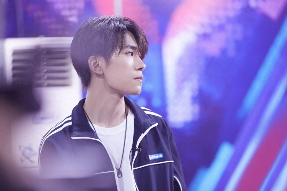 集美们，分享一波易烊千玺的帅图，反正我是收藏了