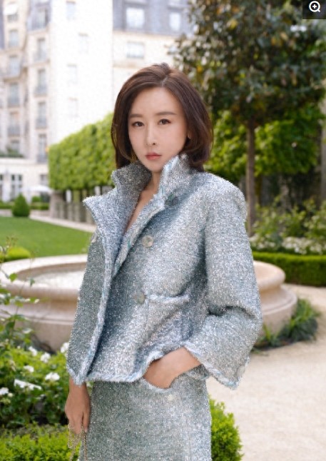 毛俊杰,山东莱州人,性感迷人,还记得《丑女无敌》的裴娜吗