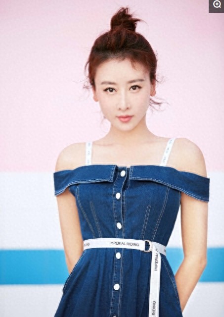 毛俊杰,山东莱州人,性感迷人,还记得《丑女无敌》的裴娜吗