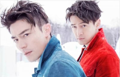 ​胡歌化身大叔抱萌娃，左手“花臂”吸睛！