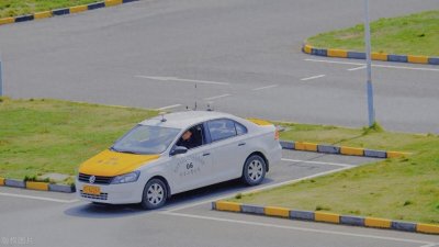 ​女孩子学车：C1还是C2？这里给你最全面的建议