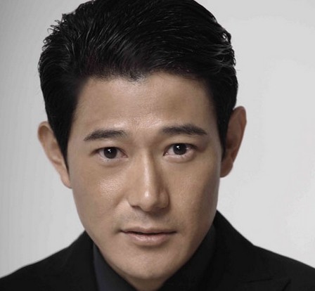 他是被称为萝卜头专业户，被媒体传闻意外死亡