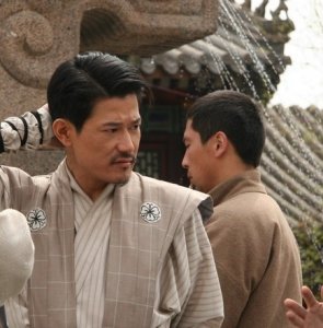 ​他是被称为萝卜头专业户，被媒体传闻意外死亡