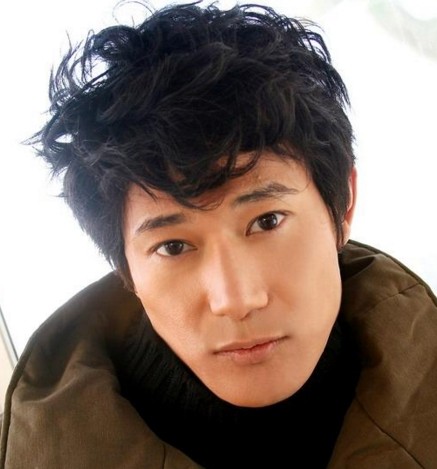 他是被称为萝卜头专业户，被媒体传闻意外死亡