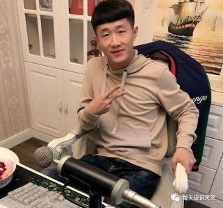 ​快手网红综合实力排名：张二嫂第五，散打哥第三，前二被官方力捧