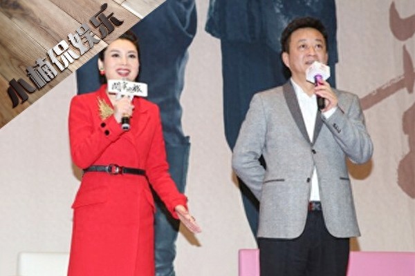 53岁的朱军和47岁的妻子谭梅近照，两人相爱20多年零绯闻