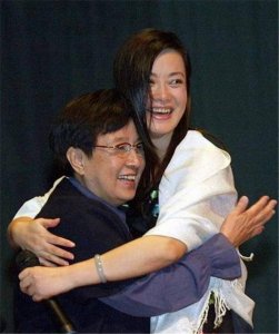 ​毛阿敏丈夫，毛阿敏能继承多少遗产(毛阿敏的丈夫个人资料)