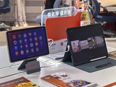 ​记者探访“火爆”市场的AI学习机，爹妈辅导作业的省心“神器”真的省心吗？