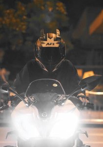 ​机车语录千千万，你留一句我当文案！