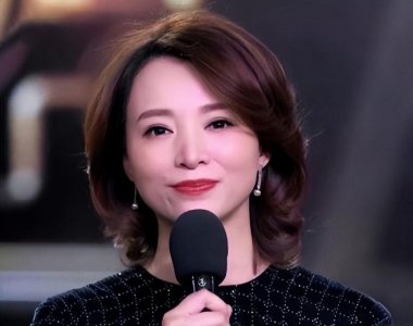 ​董卿老公密春雷前妻发文（董卿老公最近出什么事了）