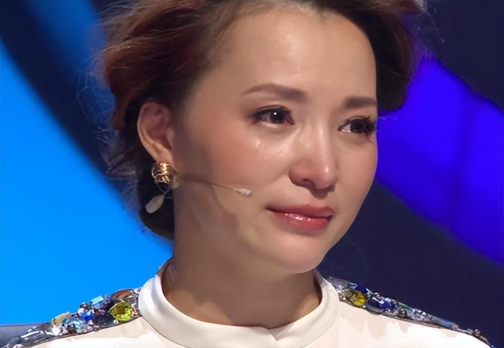 董卿老公密春雷前妻发文（董卿老公最近出什么事了）